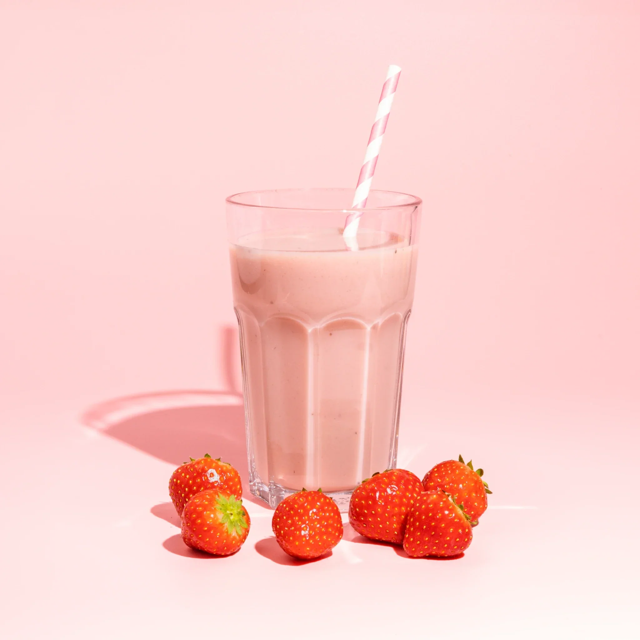 NUPO SHAKE IT STRAWBERRY POWDER 32G - Image 2